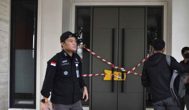 Imigrasi sebut data perlintasan terakhir Riza Chalid pergi ke Malaysia Imigrasi sebut data perlintasan terakhir Riza Chalid pergi ke Malaysia
