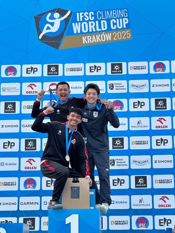 Indonesia raih 2 emas dan 1 perak di IFSC Climbing World Cup Krakow 2025 Indonesia raih 2 emas dan 1 perak di IFSC Climbing World Cup Krakow 2025