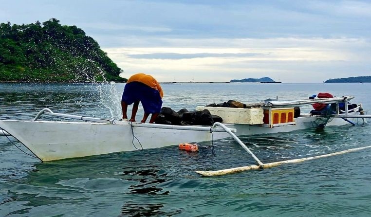 Nelayan Gorontalo Utara tetap melaut di tengah isu tsunami Rusia Nelayan Gorontalo Utara tetap melaut di tengah isu tsunami Rusia