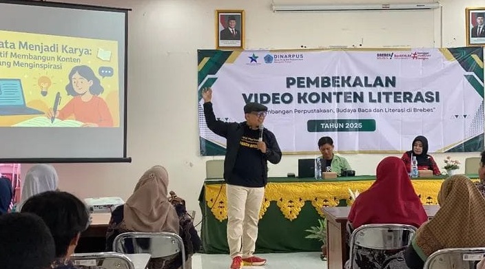 Dinarpus Brebes bekali peserta Lomba Video Literasi 2025 Dinarpus Brebes bekali peserta Lomba Video Literasi 2025