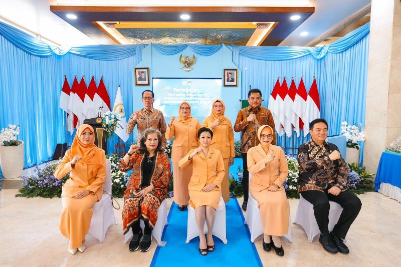 Sekjen DPD: Dharma Wanita harus jadi support bagi suami dan negara Sekjen DPD: Dharma Wanita harus jadi support bagi suami dan negara