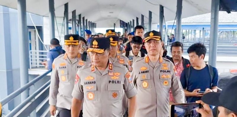 Polda Jatim terjunkan helikopter cari korban KMP Tunu di Selat Bali
