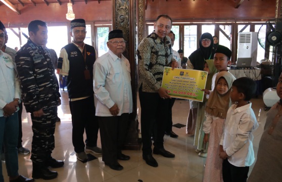 BAZNAS dan LAZ se-Kota Tegal santuni 150 anak yatim BAZNAS dan LAZ se-Kota Tegal santuni 150 anak yatim