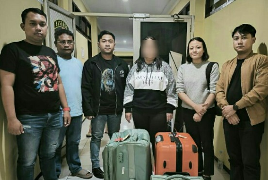 Polda Sulut amankan tersangka penggelapan uang perusahaan Polda Sulut amankan tersangka penggelapan uang perusahaanÂ