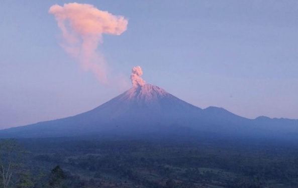 UGM: Potasium bisa jadi penanda baru potensi letusan besar gunung api UGM: Potasium bisa jadi penanda baru potensi letusan besar gunung api
