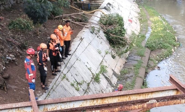 Tim SAR temukan jenazah bocah di Kali Sodong