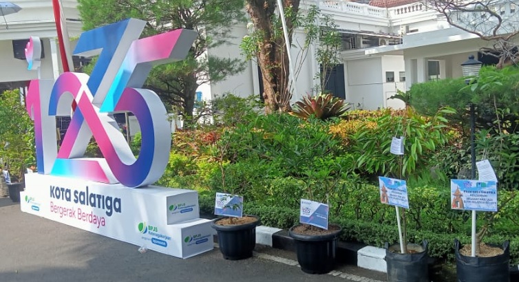 Ucapan Hari Jadi Salatiga pada bibit tanaman buah inspirasi pelestarian alam Ucapan Hari Jadi Salatiga pada bibit tanaman buah inspirasi pelestarian alam