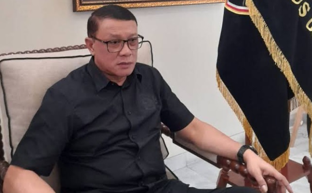 Eks Tim Mawar bantah Prabowo takut ancaman di isu pemakzulan Gibran Eks Tim Mawar bantah Prabowo takut ancaman di isu pemakzulan GibranÂ