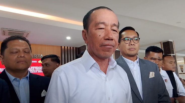 Tiga jam diperiksa, Jokowi: Materi tentang dosen pembimbing, postingan hingga ijazah disita Tiga jam diperiksa, Jokowi: Materi tentang dosen pembimbing, postingan hingga ijazah disita