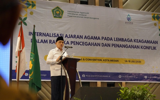 Wamenag RI apresiasi kerukunan tokoh dan umat beragama se-Sumut Wamenag RI apresiasi kerukunan tokoh dan umat beragama se-Sumut