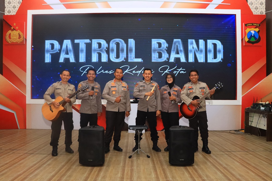 Cara humanis Kapolres Kediri Kota bentuk Patrol Band, sampaikan pesan Kamtibmas ke masyarakat Cara humanis Kapolres Kediri Kota bentuk Patrol Band, sampaikan pesan Kamtibmas ke masyarakat