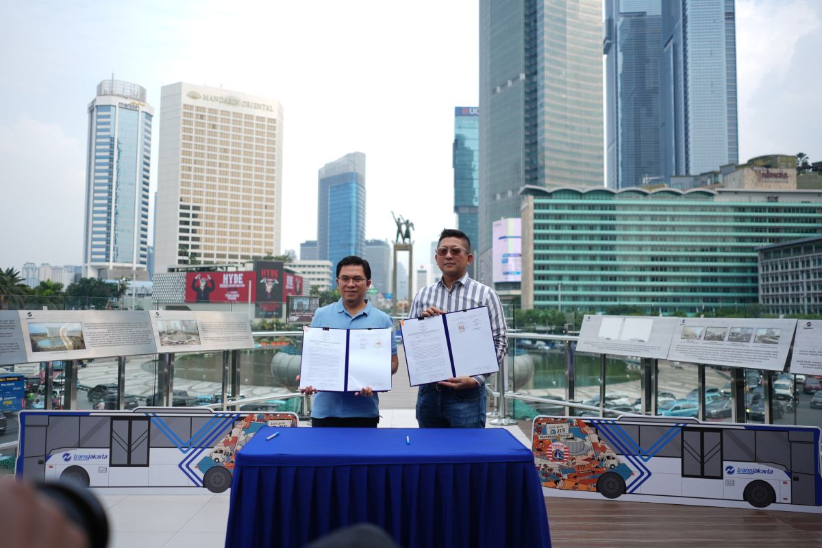 Persija jalin kerja sama strategis dengan Transjakarta Persija jalin kerja sama strategis dengan Transjakarta