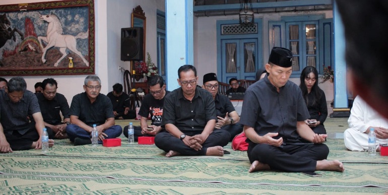 PDIP Kota Solo dan kader doakan vonis bebas Sekjen PDIP Hasto PDIP Kota Solo dan kader doakan vonis bebas Sekjen PDIP HastoÂ