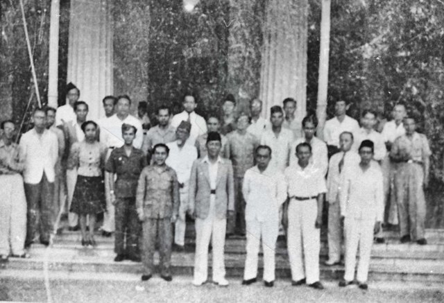 3 Juli 1946: Ketika pemerintahan Soekarno hampir digulingkan 3 Juli 1946: Ketika pemerintahan Soekarno hampir digulingkan