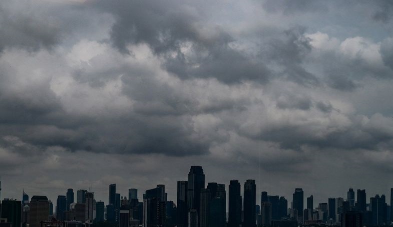 BMKG prakirakan sebagian besar wilayah RI berawan tebal pada Jumat