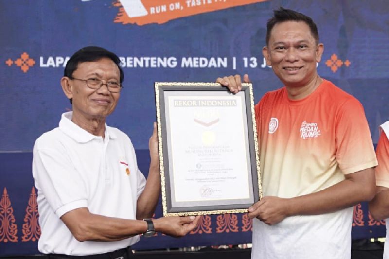 BMPD Medan raih rekor MURI pelari beli kopi satu rupiah gunakan QRIS BMPD Medan raih rekor MURI pelari beli kopi satu rupiah gunakan QRIS