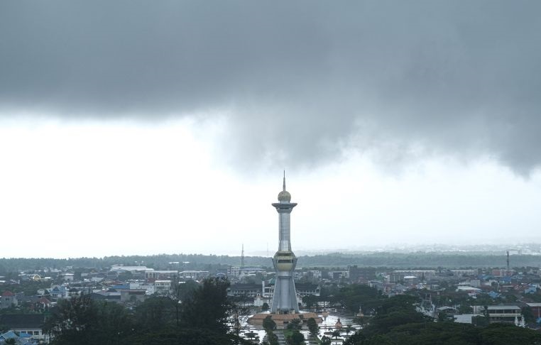 Hari ini cuaca di beberapa kota besar umumnya diguyur hujan Hari ini cuaca di beberapa kota besar umumnya diguyur hujan