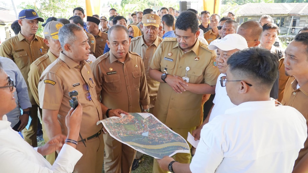 Gubernur Sumut tinjau pengerukan sedimentasi waduk di Langkat Gubernur Sumut tinjau pengerukan sedimentasi waduk di Langkat