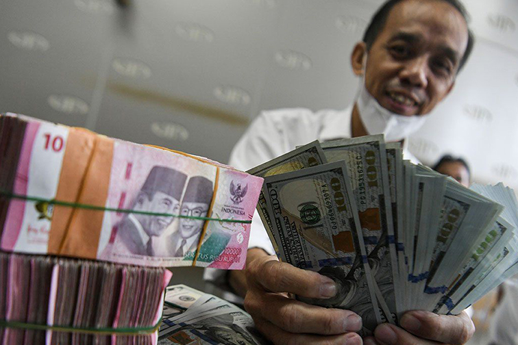 Rupiah pada Jumat pagi melemah jadi Rp16.228 per dolar AS