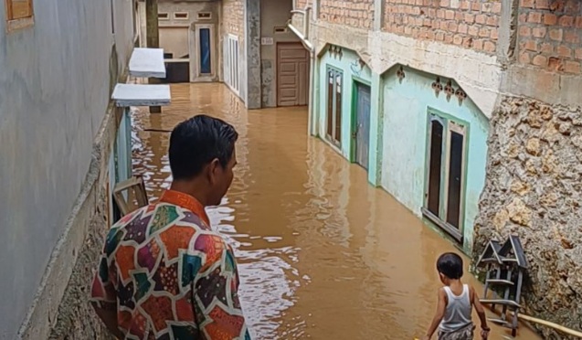 Banjir melanda dua desa di Kabupaten Ogan Komering Ulu Banjir melanda dua desa di Kabupaten Ogan Komering Ulu