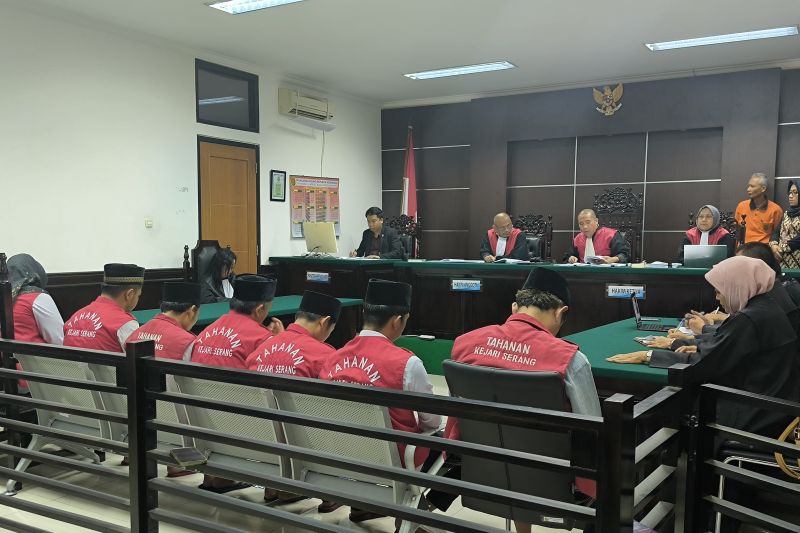 PN Serang vonis keluarga gembong narkoba dengan hukuman bervariasi PN Serang vonis keluarga gembong narkoba dengan hukuman bervariasi