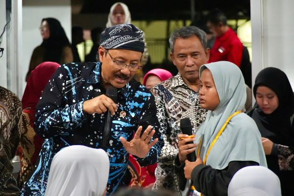 Gus Ipul tegaskan tidak ada paksaan dalam Sekolah Rakyat Gus Ipul tegaskan tidak ada paksaan dalam Sekolah Rakyat