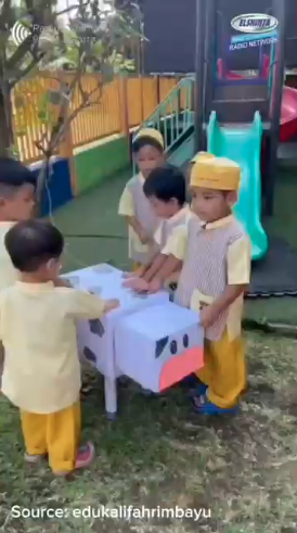 Setiap anak itu istimewa. Tapi, bagaimana dengan mereka yang hidup di dunia yang berbeda? Setiap anak itu istimewa. Tapi, bagaimana dengan mereka yang hidup di dunia yang berbeda?