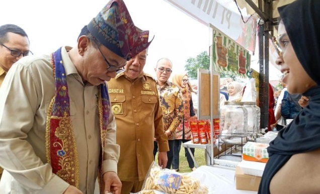 Menkop: Kerupuk Bangka Belitung terenak di dunia Menkop: Kerupuk Bangka Belitung terenak di dunia