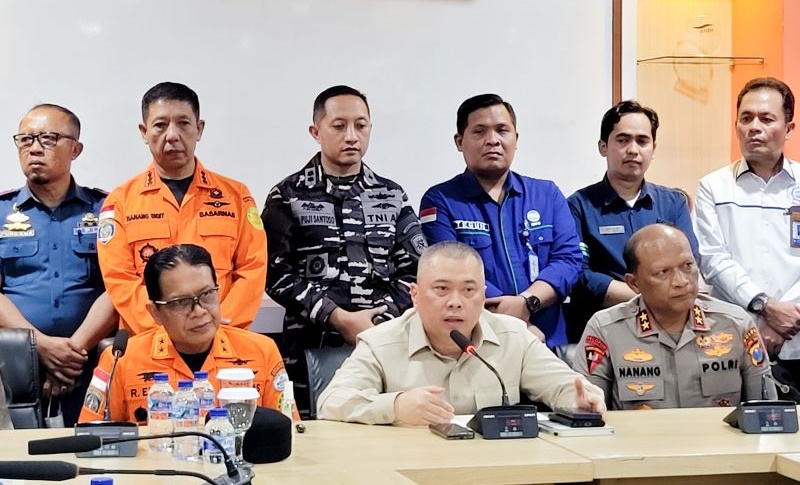 Menhub serahkan ke KNKT investigasi penyebab Kapal Tunu tenggelam Menhub serahkan ke KNKT investigasi penyebab Kapal Tunu tenggelam