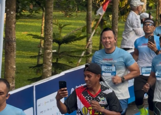 Menko AHY ikuti 10 K Go To Campus SMA Taruna Nusanta Menko AHY ikuti 10 K Go To Campus SMA Taruna Nusanta