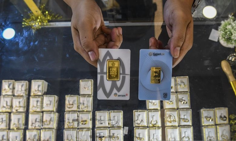 Emas di Pegadaian hari ini kompak turun lagi hingga Rp15.000/gram