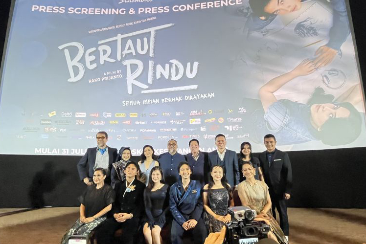 Bertaut Rindu, pencarian jati diri dengan balutan romansa remaja Bertaut Rindu, pencarian jati diri dengan balutan romansa remaja