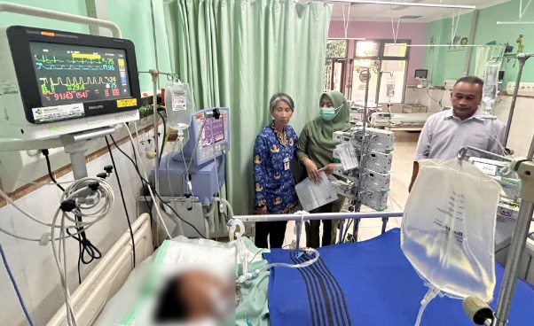 Anak Pekalongan digigit ular weling dapat perhatian gubernur Jateng Anak Pekalongan digigit ular weling dapat perhatian gubernur Jateng