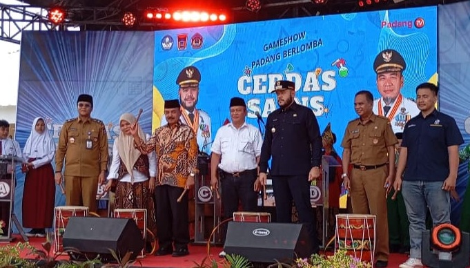 Cerdas sains, bernilai positif lahirkan generasi emas Cerdas sains, bernilai positif lahirkan generasi emas