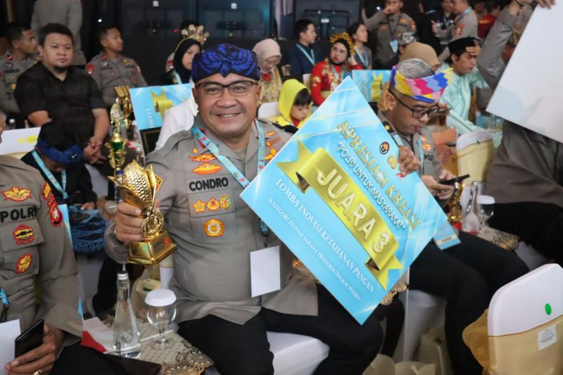 Kapolres Serang raih penghargaan lomba ketahanan pangan nasional Kapolres Serang raih penghargaan lomba ketahanan pangan nasional