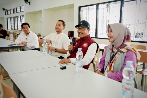 Kunjungi SRMA 17 Surakarta, Gus Ipul ajak seluruh Pendamping PKH Kunjungi SRMA 17 Surakarta, Gus Ipul ajak seluruh Pendamping PKH