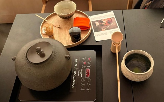 Mencoba pengalaman minum matcha dengan konsep wabi-sabi Mencoba pengalaman minum matcha dengan konsep wabi-sabi