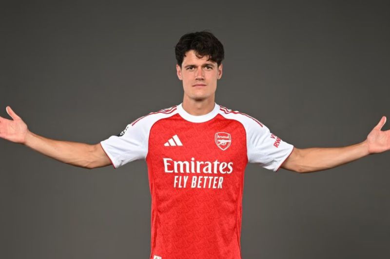 Arsenal resmi datangkan Christian Norgaard dari Brentford Arsenal resmi datangkan Christian Norgaard dari Brentford