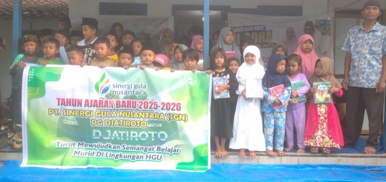 Sukseskan tahun ajaran baru 2025-2026, PT SGN PG Djatiroto bantu ratusan murid Sukseskan tahun ajaran baru 2025-2026, PT SGN PG Djatiroto bantu ratusan murid