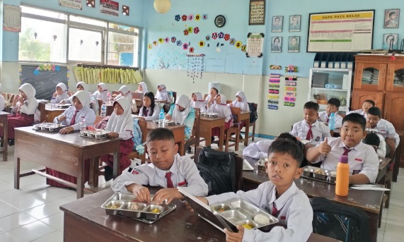 Tahun ajaran baru, SPPG Lanud Abdurrachman Saleh salurkan MBG Tahun ajaran baru, SPPG Lanud Abdurrachman Saleh salurkan MBG