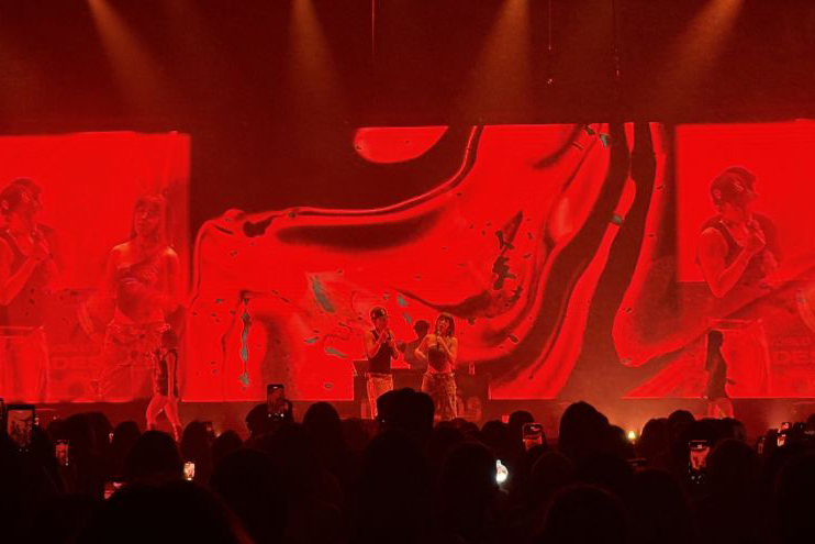 Ramengvrl ikut nyanyikan Nasty di konser Jay Park Ramengvrl ikut nyanyikan Nasty di konser Jay Park