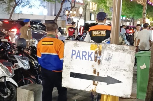 Macet, Pemkot Surabaya tata ulang parkir Jalan Tunjungan
