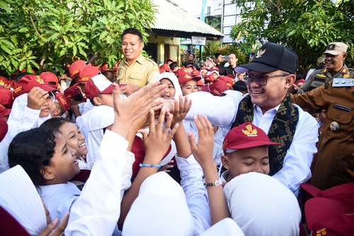 Hari pertama MPLS, Mendikdasmen ajak bangun karakter anak