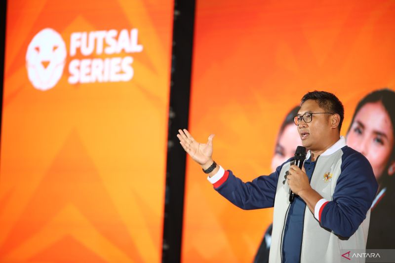 Wamentan tawarkan beasiswa pertanian bagi atlet futsal Wamentan tawarkan beasiswa pertanian bagi atlet futsal