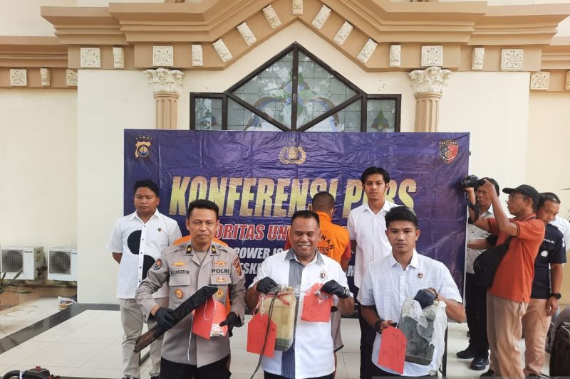 Polda Jambi amankan dua pelaku Karhutla Polda Jambi amankan dua pelaku Karhutla