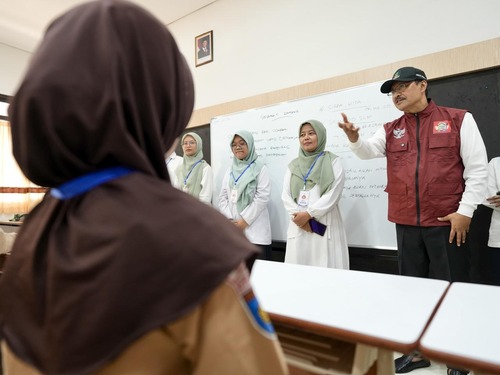 Kisah Ikhsan dan Mutiara, mupuk harapan di Sekolah Rakyat