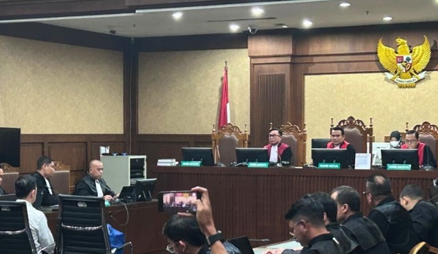 Tom Lembong divonis 4,5 tahun penjara terbukti korupsi di kasus gula Tom Lembong divonis 4,5 tahun penjara terbukti korupsi di kasus gula