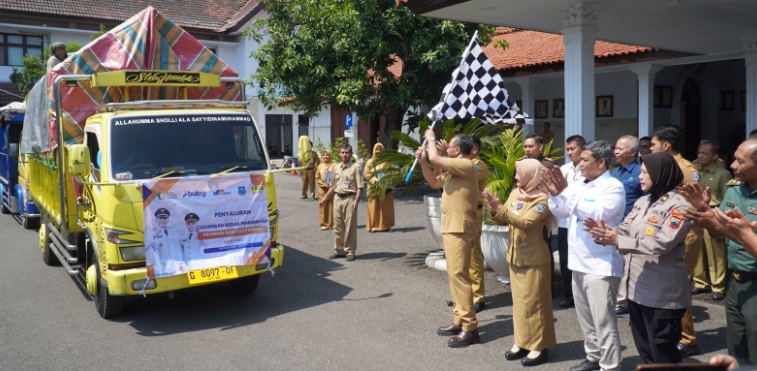 Pemkot Tegal salurkan 312.660 kg beras bantuan Bapanas untuk 15.633 KK Pemkot Tegal salurkan 312.660 kg beras bantuan Bapanas untuk 15.633 KK