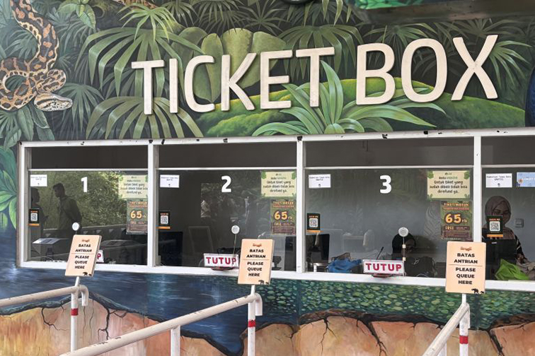 Bandung Zoo tutup sementara akibat konflik manajemen Bandung Zoo tutup sementara akibat konflik manajemen