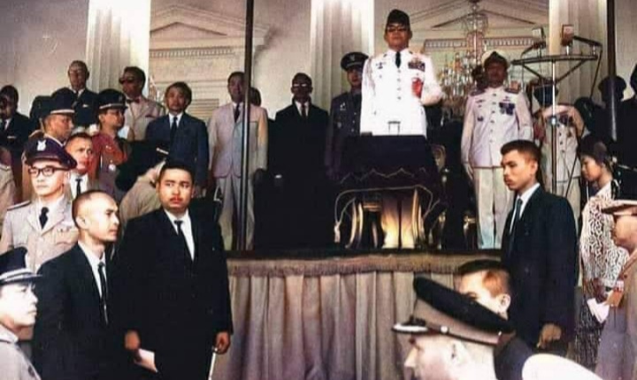 25 Juli 1966: Soeharto Ketum Kabinet Ampera I, transisi menuju Orde Baru 25 Juli 1966: Soeharto Ketum Kabinet Ampera I, transisi menuju Orde Baru